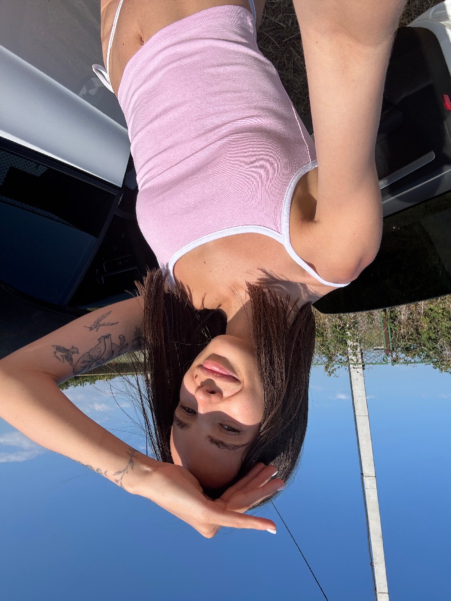 Sexy model Tina in Seattle